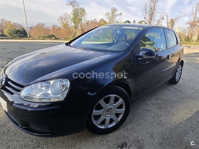 Usado VW Golf IV Sportline 105 CV (77 kW) 2005 Negro Berlina