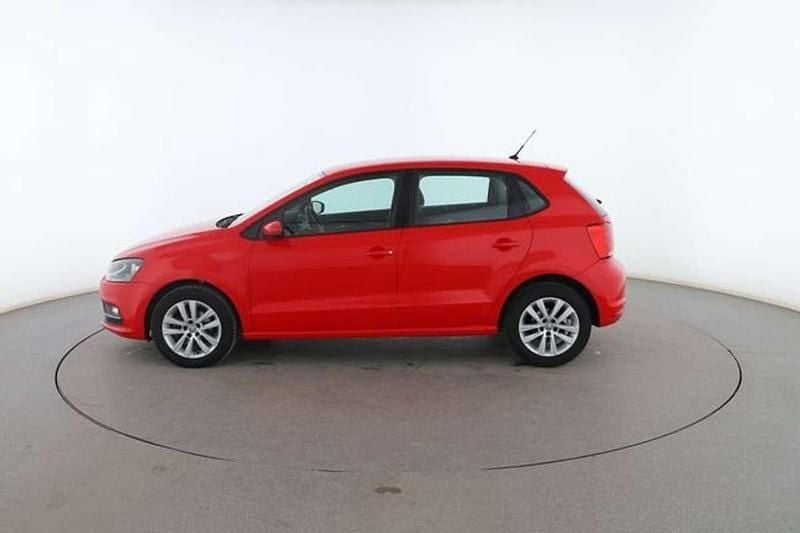 Usado VW Polo Advance 91 CV (66 kW) 2014 Rojo Berlina