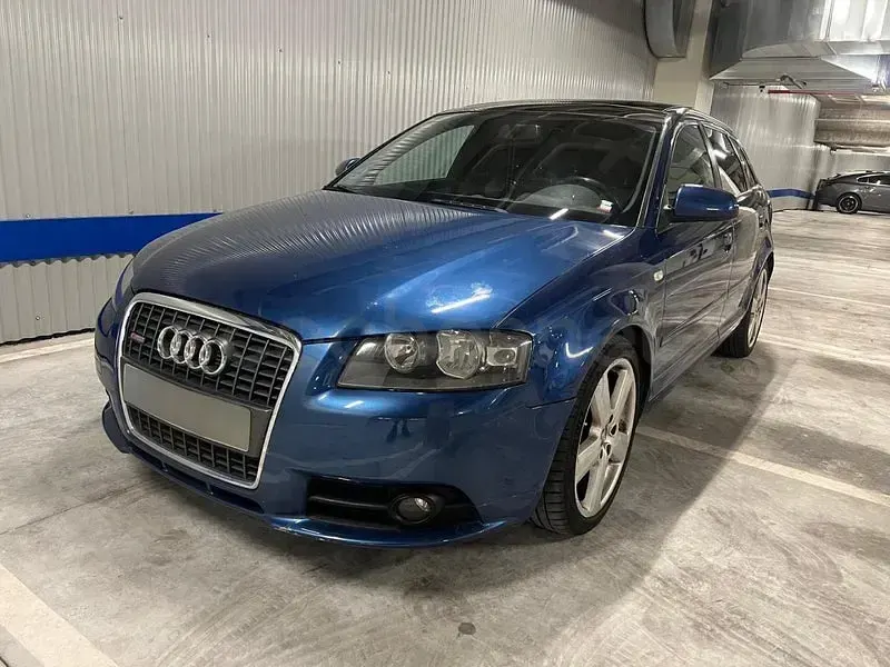 Usado Audi A3 Ambition 200 CV (147 kW) 2006 Azul Utilitario