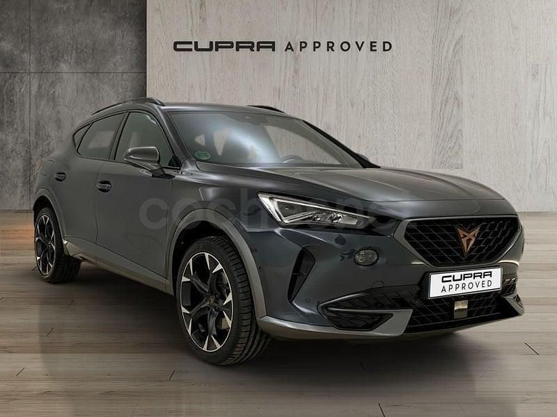 Usado Cupra Formentor 150 CV (110 kW) 2023 Gris / plata SUV