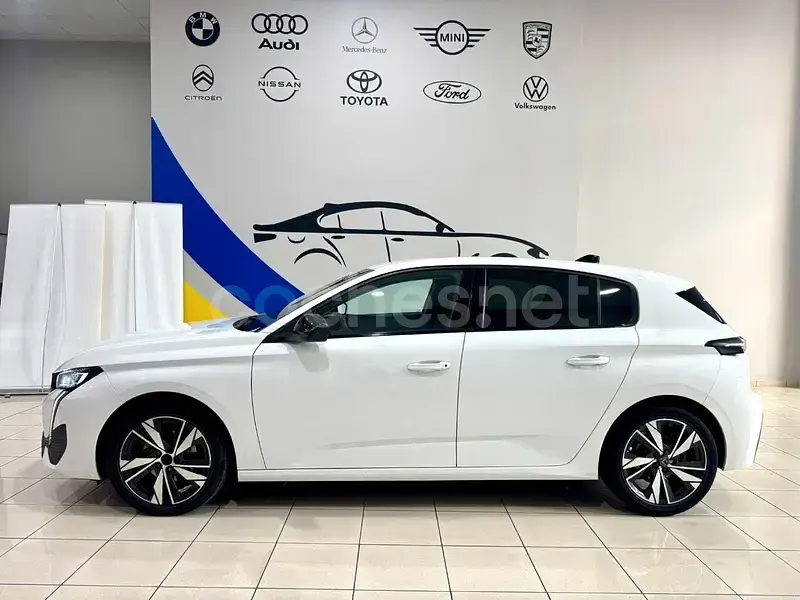 Usado Peugeot 308 Allure 130 CV (95 kW) 2023 Blanco Berlina
