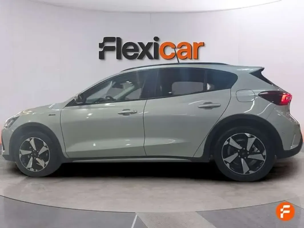 Usado Ford Focus Active 155 CV (114 kW) 2024 Gris Berlina