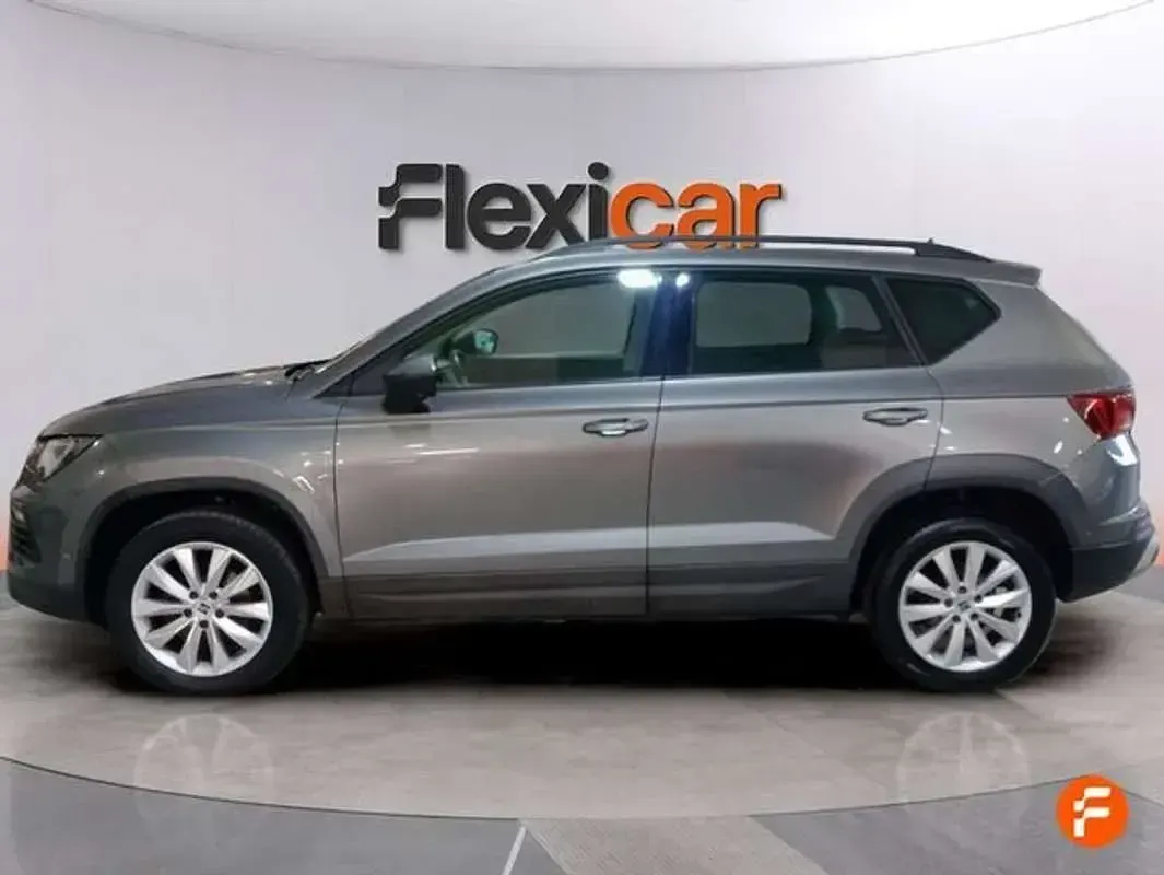 Usado Seat Ateca Style 150 CV (110 kW) 2023 Gris SUV