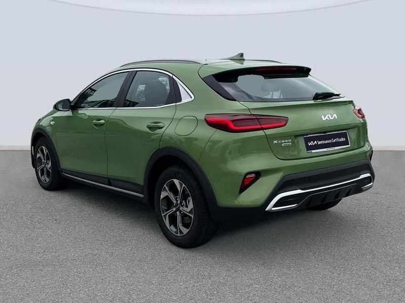 Usado Kia XCeed 140 CV (102 kW) 2025 Verde SUV