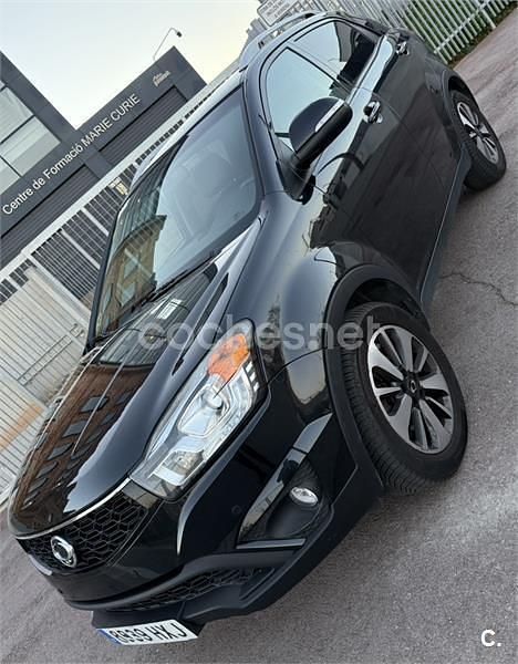 Usado Ssangyong (KGM) Korando Premium Plus 175 CV (128 kW) 2014 Negro SUV