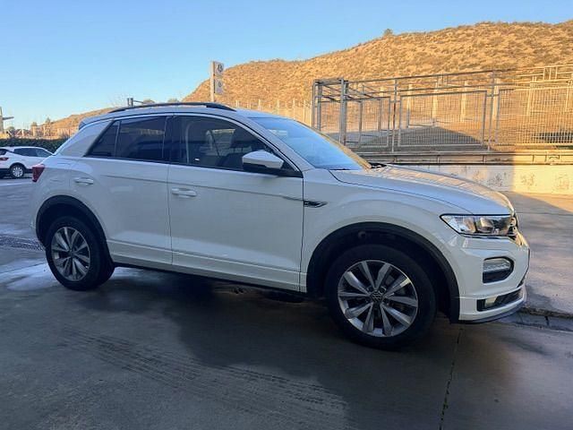 Usado VW T-Roc R-line 150 CV (110 kW) 2022 Blanco SUV