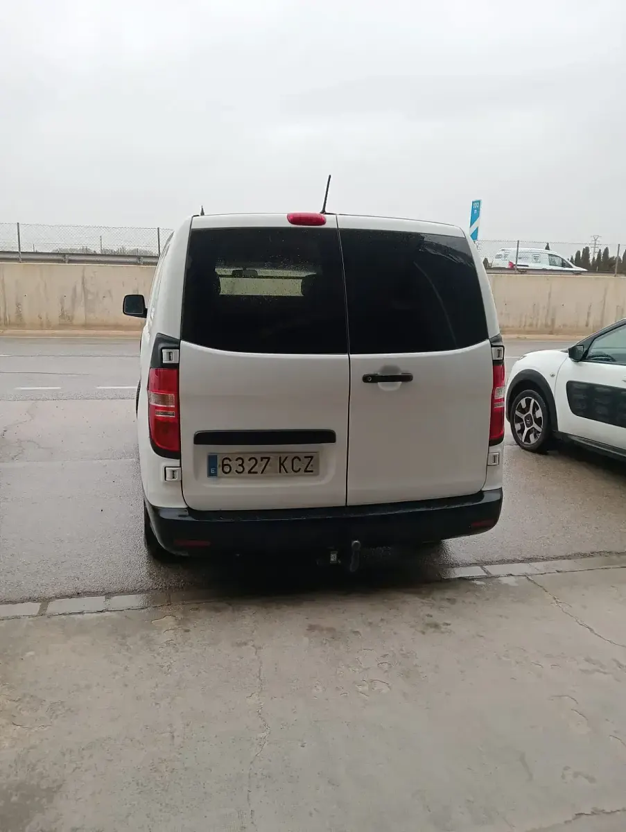 Usado Hyundai H-1 170 CV (125 kW) 2017 Blanco Monovolumen