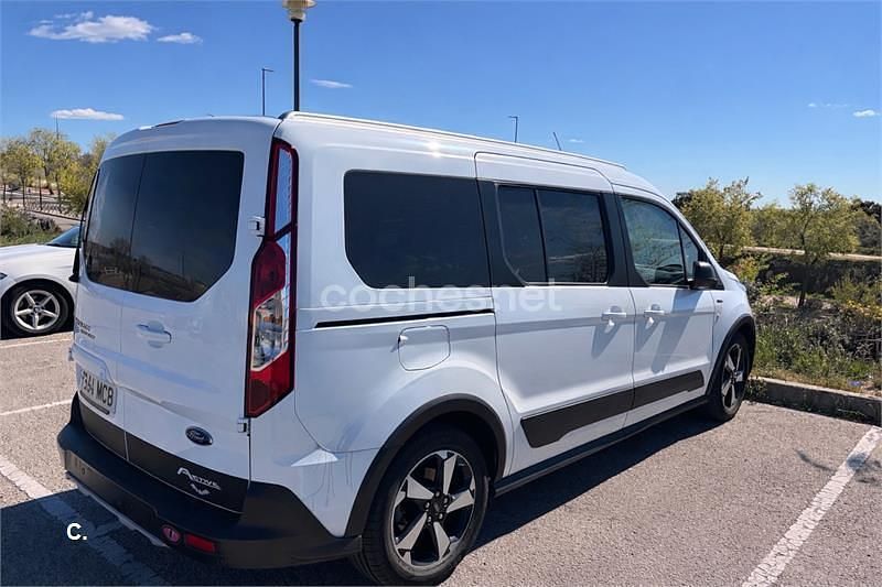 Usado Ford Transit Connect Trend 120 CV (88 kW) 2017 Blanco Monovolumen