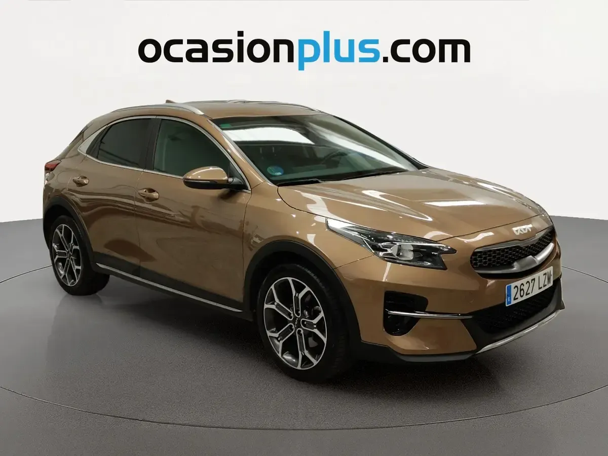 Usado Kia XCeed 160 CV (117 kW) 2022 Marrón SUV