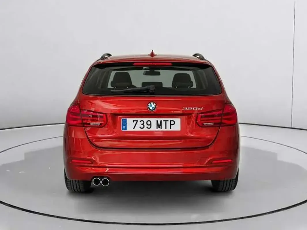 Usado BMW 320 Efficient Dynamics 163 CV (119 kW) 2018 Naranja Familiar