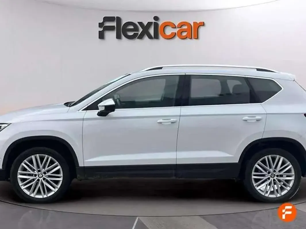 Usado Seat Ateca Style 150 CV (110 kW) 2019 Blanco SUV