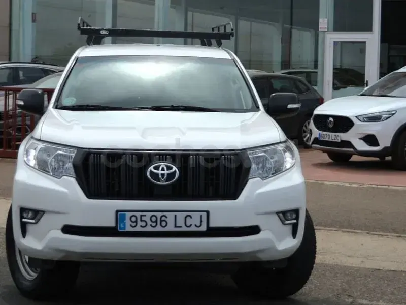 Usado Toyota Land Cruiser 177 CV (130 kW) 2020 Blanco SUV