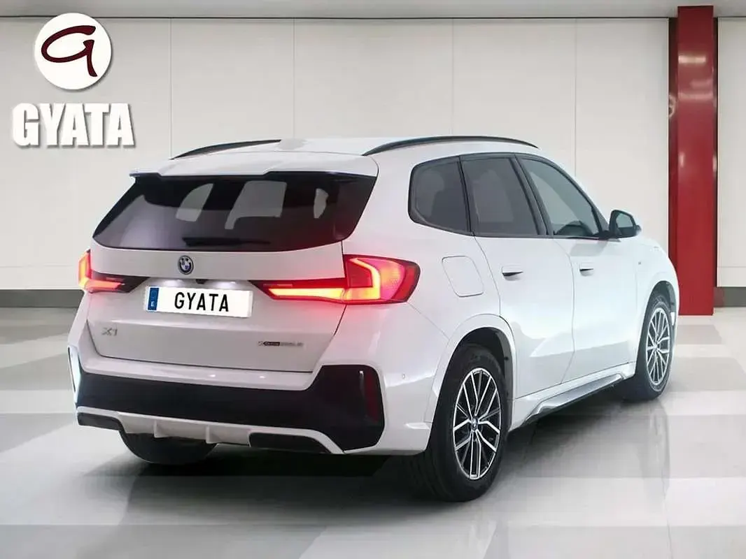 Usado BMW X1 245 CV (180 kW) 2025 Blanco SUV