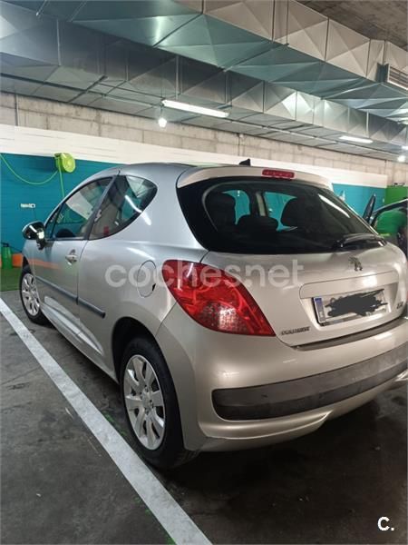 Gris / plata Usado 2006 Peugeot 207 Berlina | 4000 € (Precio justo) - Imagen 1/4