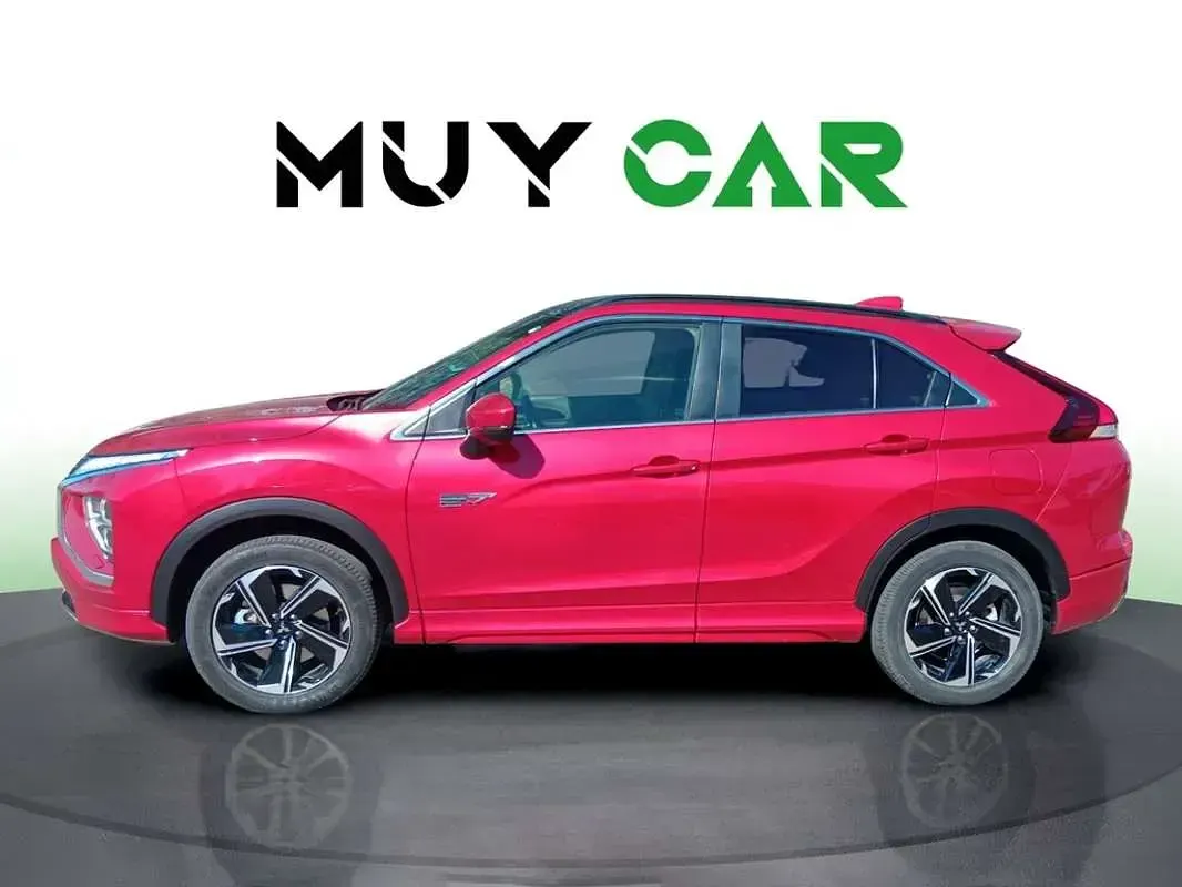 Usado Mitsubishi Eclipse Cross Motion 188 CV (138 kW) 2023 Rojo SUV