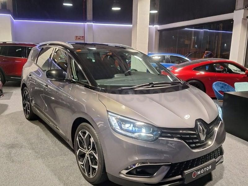 Usado Renault Grand Scénic IV Zen 150 CV (110 kW) 2021 Gris / plata Monovolumen