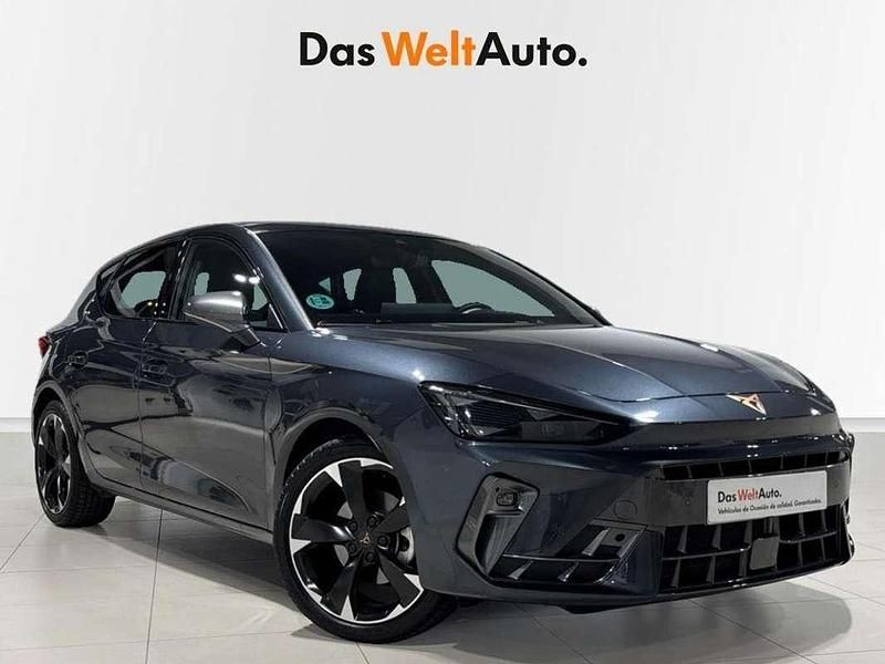 Usado Cupra Leon 150 CV (110 kW) 2025 Gris Utilitario