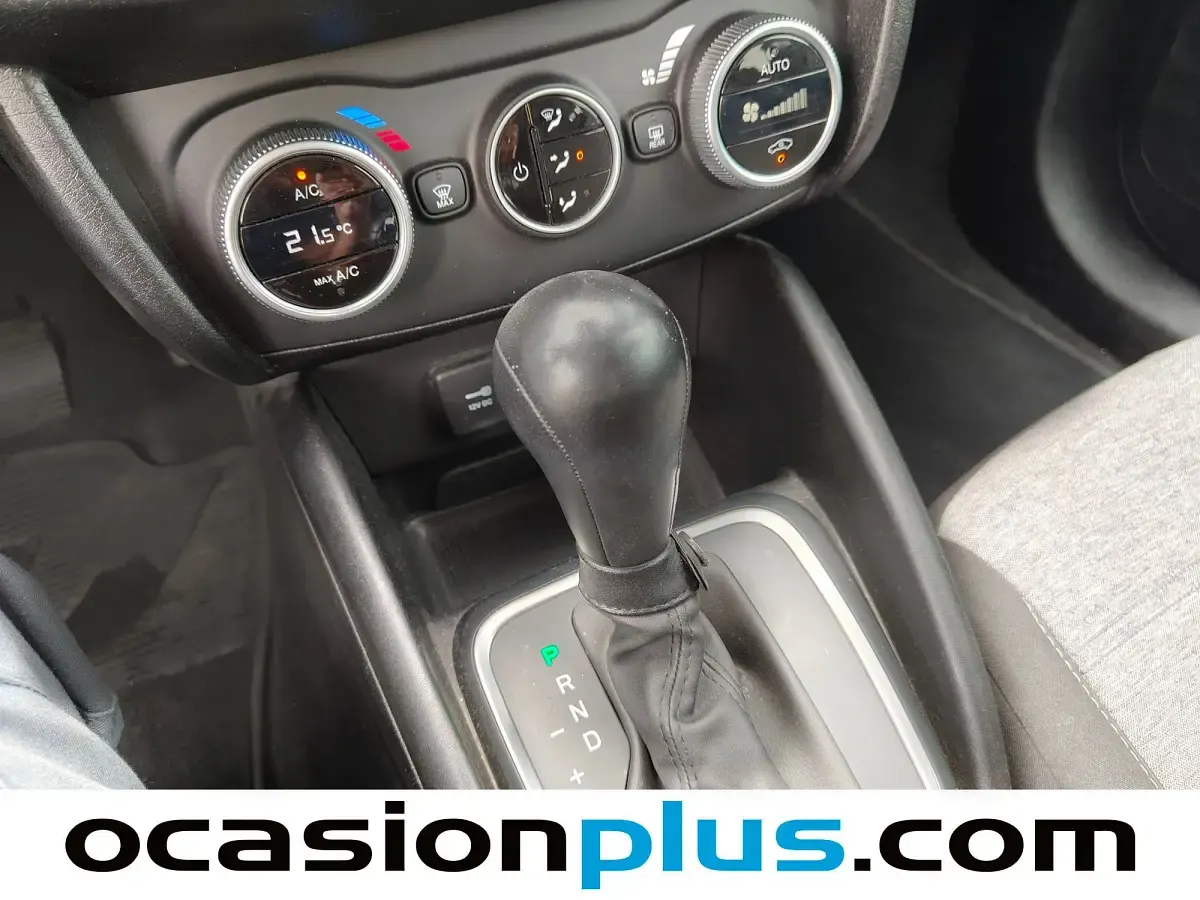 Usado Fiat Tipo Cross 130 CV (95 kW) 2022 Blanco Berlina