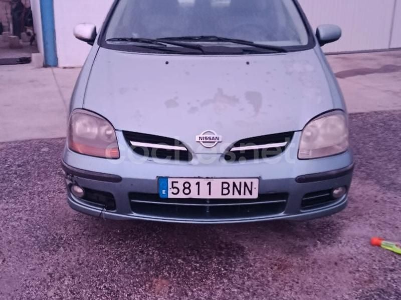 Verde Usado 2002 Nissan Almera Tino Comfort Monovolumen | 1200 € - Imagen 1/4
