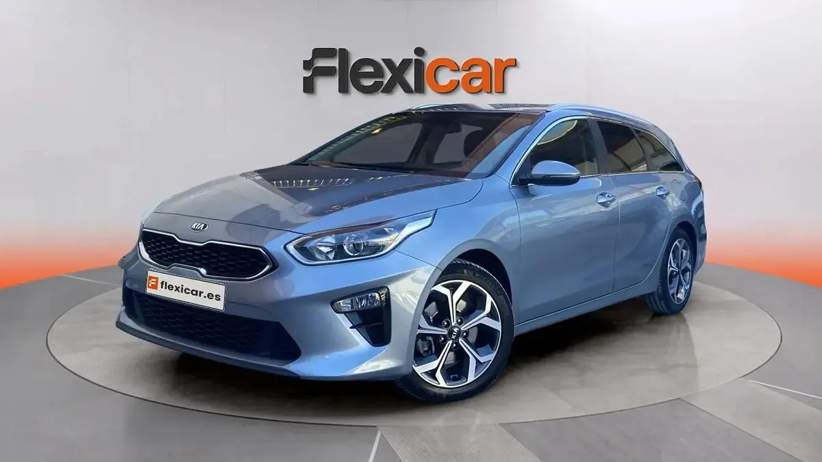 Usado Kia Ceed 136 CV (100 kW) 2020 Gris Utilitario