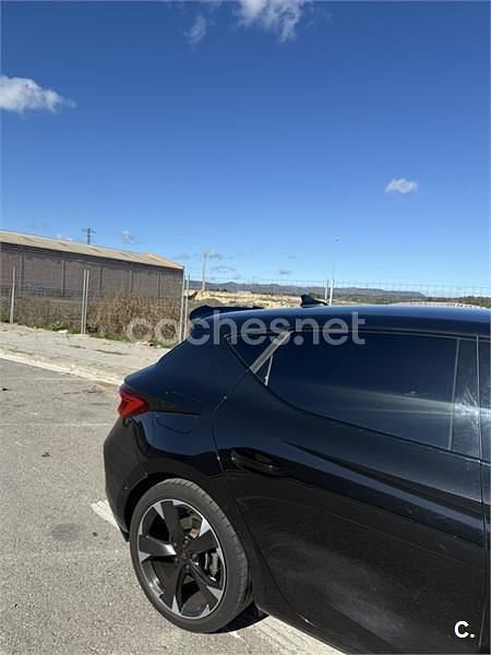 Usado Cupra Leon 190 CV (139 kW) 2023 Negro Berlina