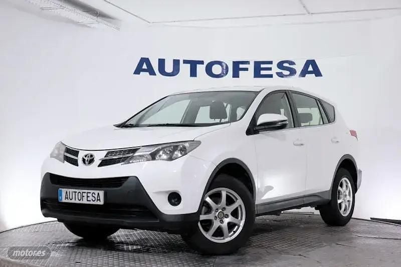 Blanco Usado 2013 Toyota RAV4 Active SUV | 15.850 € (Precio justo) - Imagen 1/4