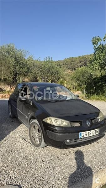 Negro Usado 2004 Renault Mégane II Authentique Berlina | 1250 € (Super precio) - Imagen 1/4