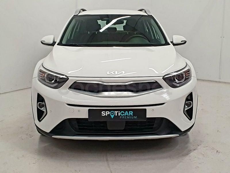Usado Kia Stonic 84 CV (61 kW) 2022 Blanco SUV
