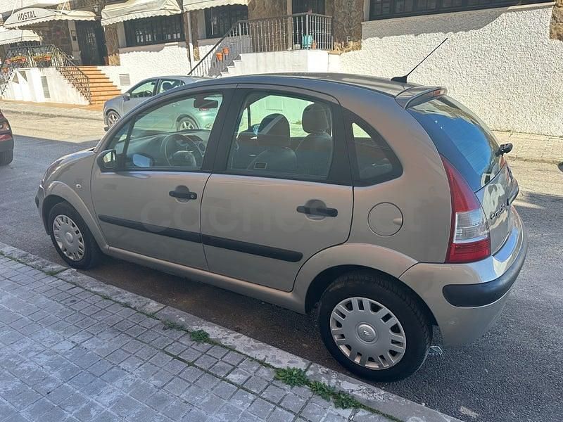 Usado Citroën C3 70 CV (51 kW) 2007 Marrón Berlina