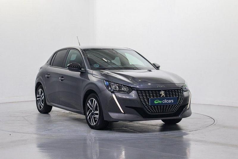 Usado Peugeot 208 Active 100 CV (73 kW) 2023 Gris Utilitario