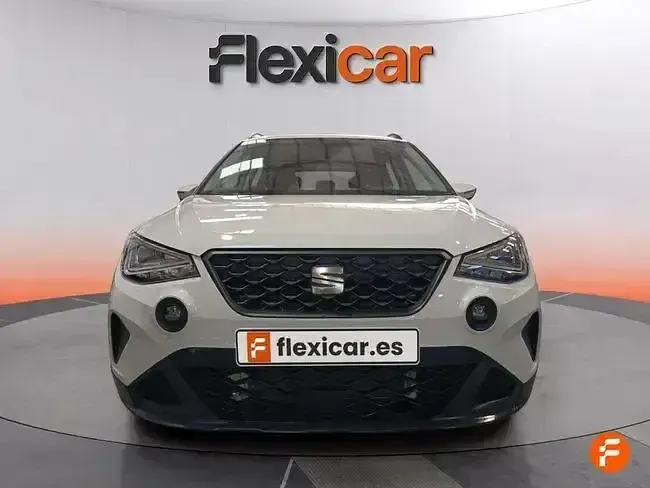 Usado Seat Arona FR 110 CV (80 kW) 2024 Blanco SUV