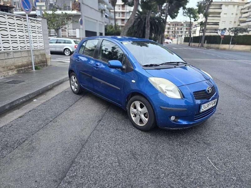 Azul Usado 2006 Toyota Yaris Utilitario | 4900 € (Buen precio) - Imagen 1/4