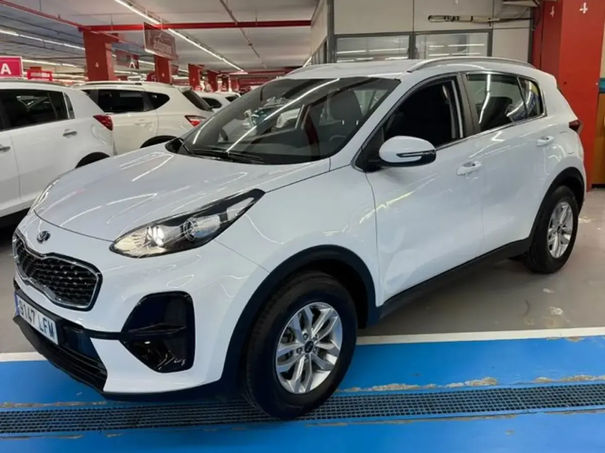 Używany Kia Sportage 132 KM (97 kW) 2020 Biały SUV