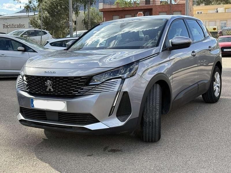 Usado Peugeot 3008 Active 131 CV (96 kW) 2021 Plateado SUV