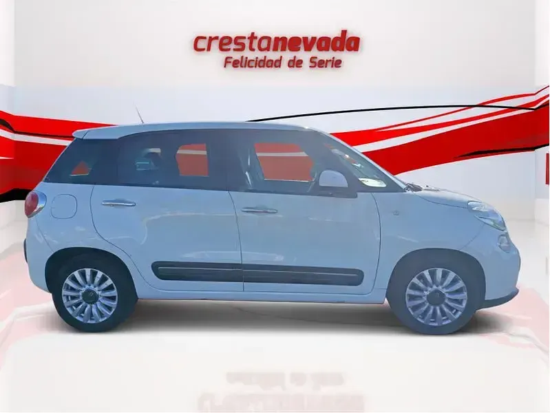 Usado Fiat 500L Lounge 105 CV (77 kW) 2014 Blanco Monovolumen