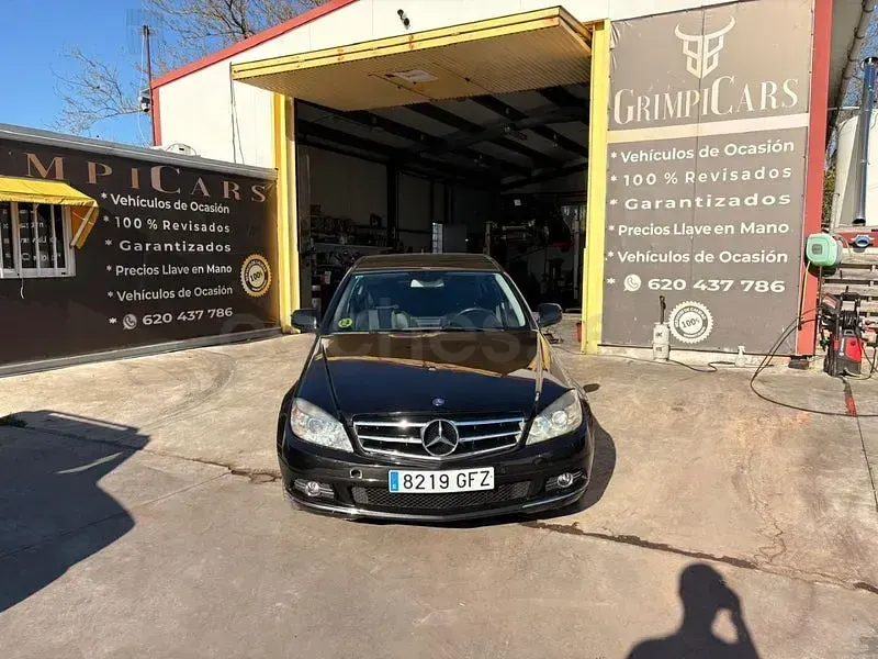 Usado Mercedes C220 Elegance 170 CV (125 kW) 2007 Negro Berlina