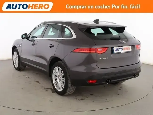 Usado Jaguar F-Pace Portfolio 300 CV (220 kW) 2017 Gris SUV