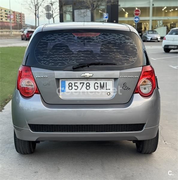 Usado Chevrolet Aveo LS 94 CV (69 kW) 2009 Gris / plata Berlina