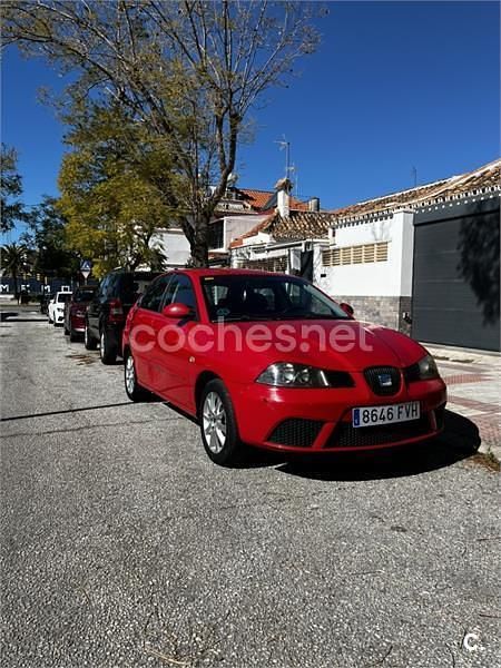 Usado Seat Ibiza Reference 85 CV (62 kW) 2007 Rojo Utilitario