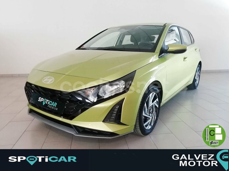 Verde Usado 2024 Hyundai i20 Berlina | 16.990 € (Precio justo) - Imagen 1/4