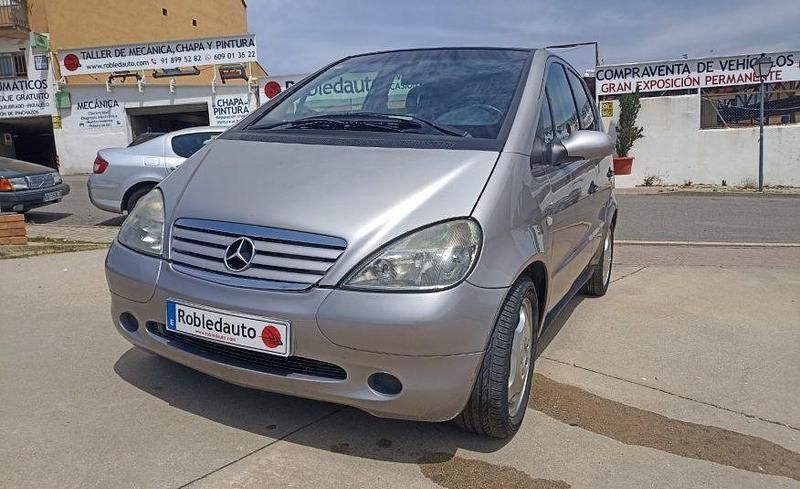Gris Usado 2000 Mercedes A170 Elegance | 4400 € - Imagen 1/4