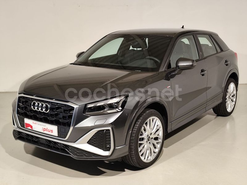 Gris / plata Usado 2024 Audi Q2 SUV | 33.900 € (Un poco caro) - Imagen 1/4