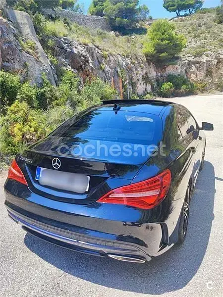 Usado Mercedes CLA200 136 CV (100 kW) 2018 Negro Berlina