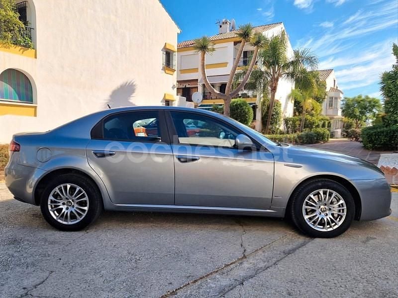 Gris / plata Usado 2008 Alfa Romeo 159 Distinctive Berlina | 6700 € (Precio justo) - Imagen 1/4