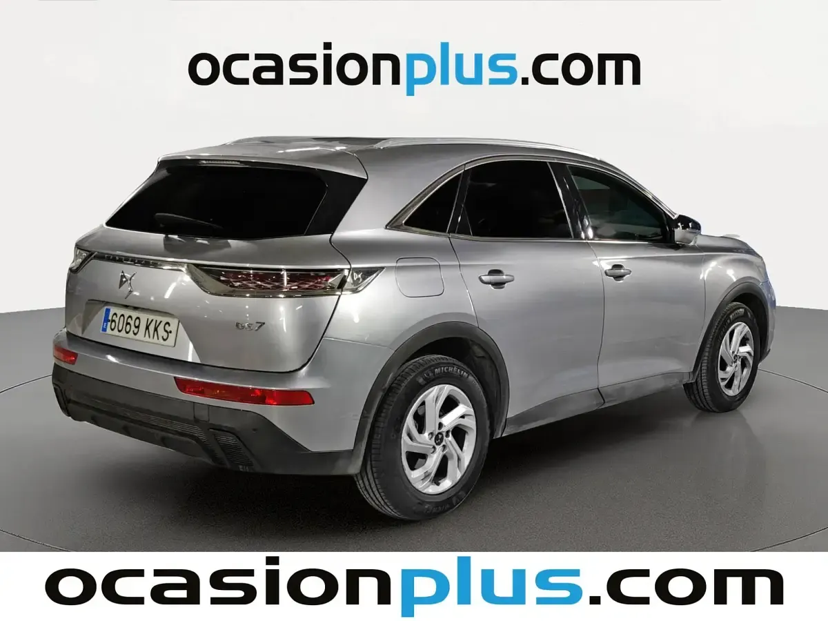 Usado DS Automobiles DS7 Crossback Be Chic 130 CV (95 kW) 2018 Gris SUV