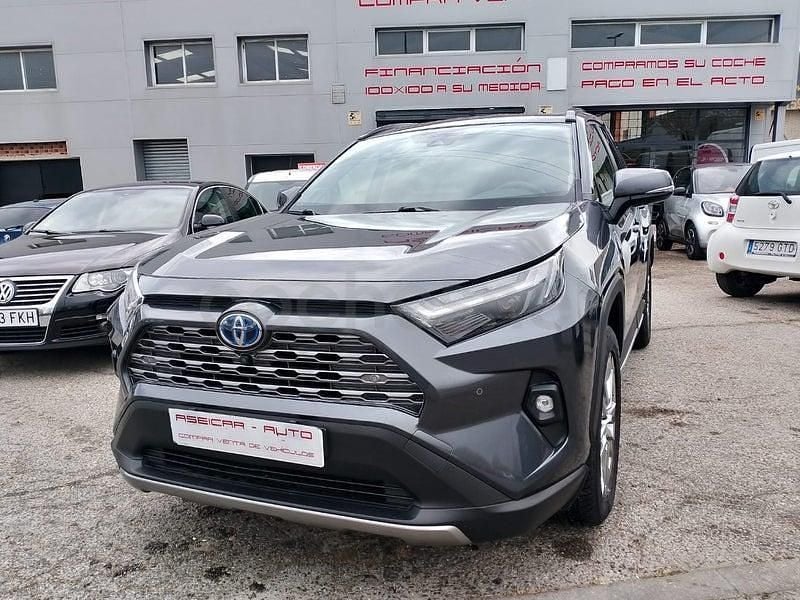 Usado Toyota RAV4 Hybrid Advance 222 CV (163 kW) 2025 Gris / plata SUV