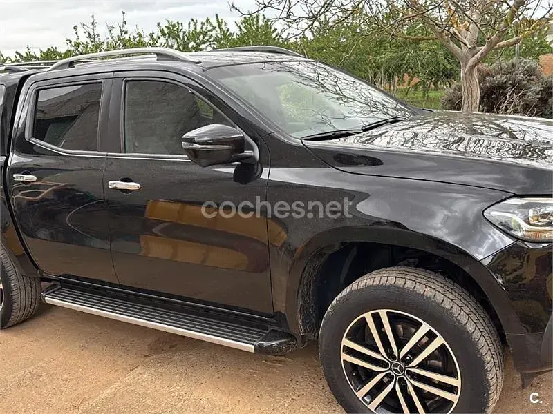 Usado Mercedes X250 Progressive 190 CV (139 kW) 2018 Negro Pickup/Camioneta