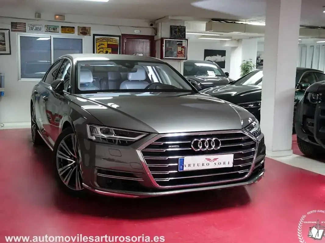 Usado Audi A8 Advanced 286 CV (210 kW) 2021 Gris Berlina
