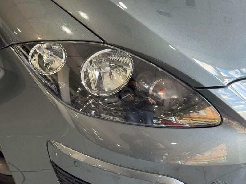 Usado Seat Altea I-Tech 105 CV (77 kW) 2015 Gris / plata Monovolumen