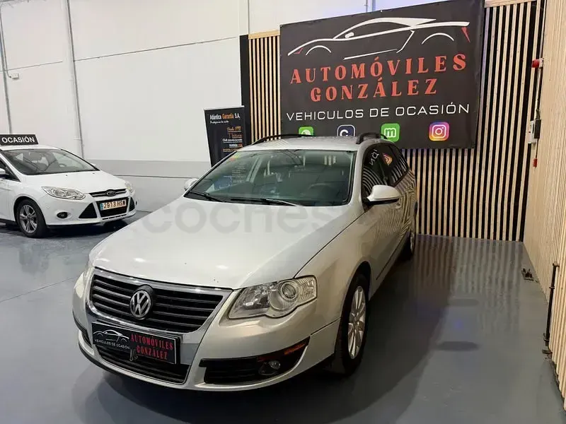 Usado VW Passat Advance 105 CV (77 kW) 2007 Gris / plata Familiar